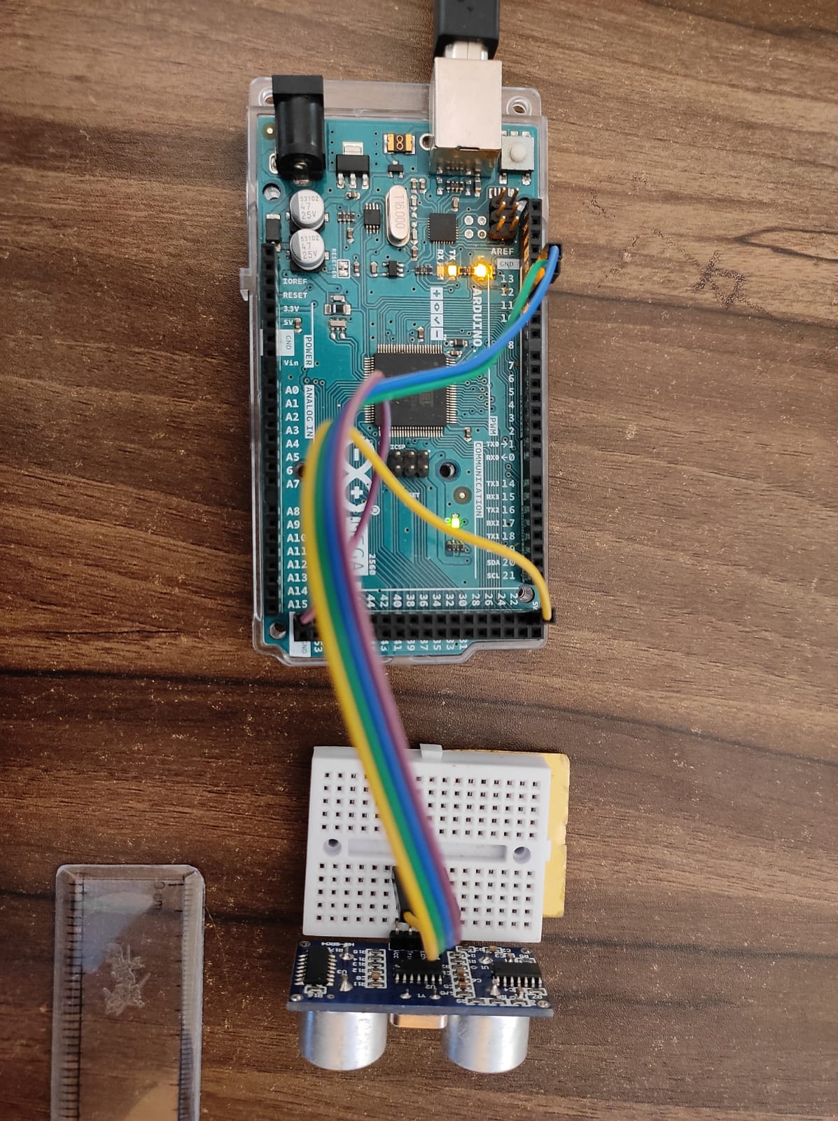 Ultrasonic sensor circuit connected to Arduino